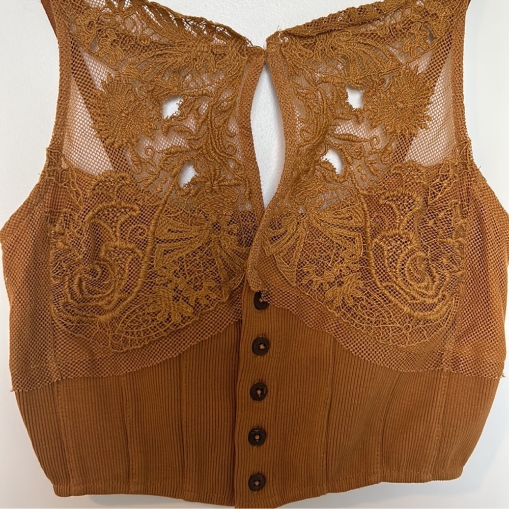 Free People Have My Heart Crop Tank Top
Size XS - Picture 4 of 6